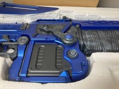 Gears of War 3 Retro Lancer Team Metal Blue Prop Replica NECA
