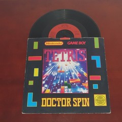 Rare vintage 1992 Nintendo NES Game Boy Tetris 7″ vinyl record music Doctor CIB