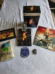 Resident Evil 5 Collector’s Edition Xbox 360 – CIB w/Promo Photo & Calendar