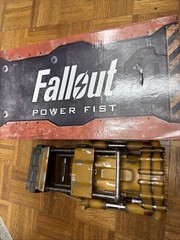 Fallout Power Fist Bethesda Chronicle Collectibles Replica 1:1 Scale Rare Prop