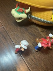 Nintendo Super Mario Bros. Bowser Airship Playset Missing Back READ Plus 11 Figs