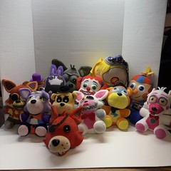 BIG FNAF FUNKO PLUSH LOT – Sister Location Sun/MoonBonnie,Foxy, Freddy, And More