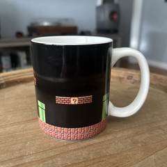 Nintendo Super Mario Bros. Paladone 12 oz. Heat Color Changing Ceramic Mug