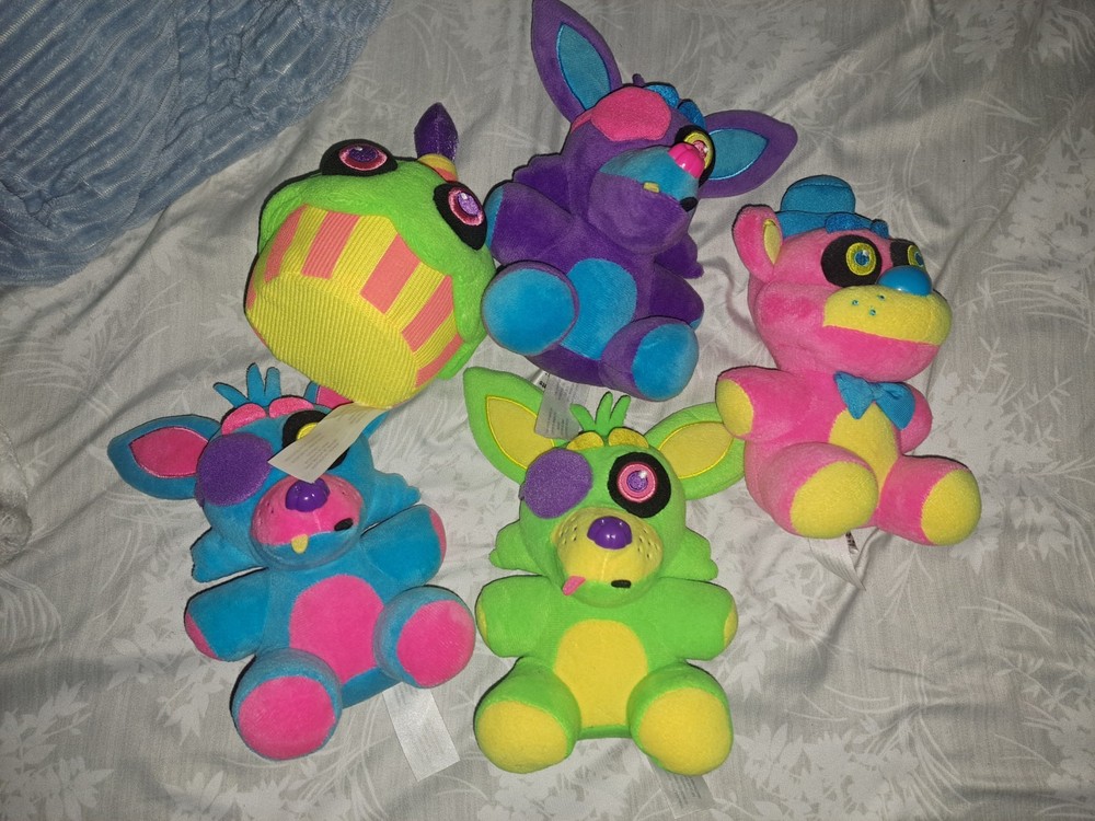 Lot of 5 Funko Five Nights At Freddy’s Blacklight Plushies