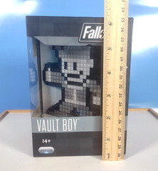 Pixel Pals Fallout 4 VAULT BOY Light Up 5” Figure Black & White *Box has issues