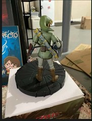 Zelda Twilight Princess Link Statue Figure with Stand/Base (2015)