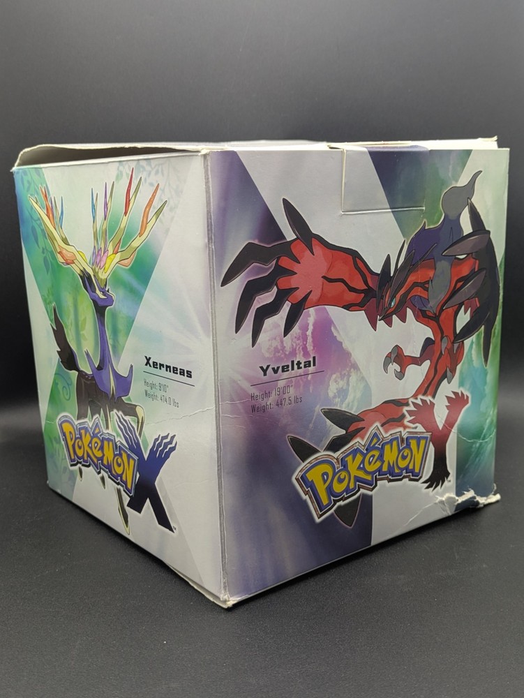 RARE Promo 7″ Pokemon X & Y Nintendo 3DS Game Promotional Store Display Cube Box
