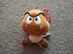 Super Mario Goomba 6″ Plush Brand New Nintendo Licensed Tags NWT Good Stuff