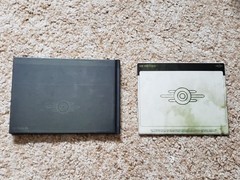 Fallout 3 Collector’s Edition Lunchbox & New Vegas Platinum Chip NO GAMES XBOX