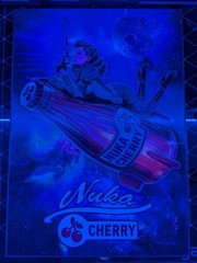 Displate Limited Edition Fallout Nuka Cherry Girl – XXX/1000 – New In Hand – US