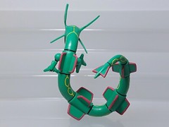 Rayquaza Pokemon Pose Figure Tomy 2004 Poseable Toy Japan W06 4″H 7.5″L