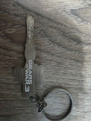 Gears of War 3 Game Keychain ONE SHOT Gun Metal 2011 RARE