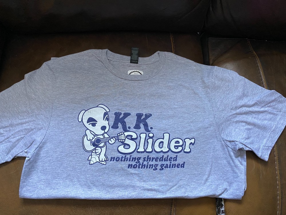 Animal Crossing: KK Slider T-Shirt (Medium) from Hot Topic – Nintendo Brand New!