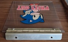 Vintage SEGA Sonic the Hedgehog UFO Catcher PRIZE OUT Door Japan Arcade Crane