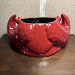 Limited Edition Blizzard 30th Anniversary Employee Gift Diablo Punch Bowl