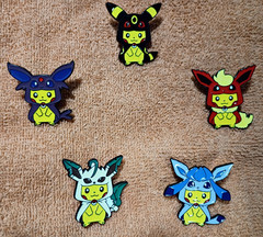 5pc PIKACHU POKEMON PIN SET – Metal Brooch Enamel Lapel Pins Halloween Costumes