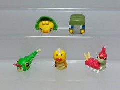 Caterpie Weedle Wurmple Charjabug Pokemon Figure Set Bandai T-ARTS P03 0.5-1in