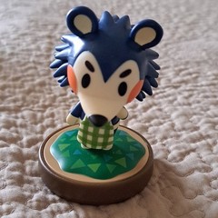 Animal Crossing Amiibo Figure 6-Piece Lot – Isabelle, K.K. Slider, Mabel & More