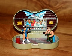 Vintage SNES Controller Street Fighter II 2 Playset Figures Chun Li vs Guile!
