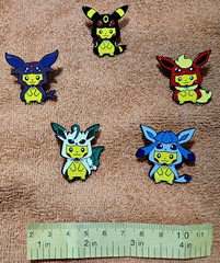 5pc PIKACHU POKEMON PIN SET – Metal Brooch Enamel Lapel Pins Halloween Costumes