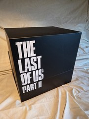 The Last of Us Part II – Ellie Hand Painted Statue With Inclusive Set (See Pix)