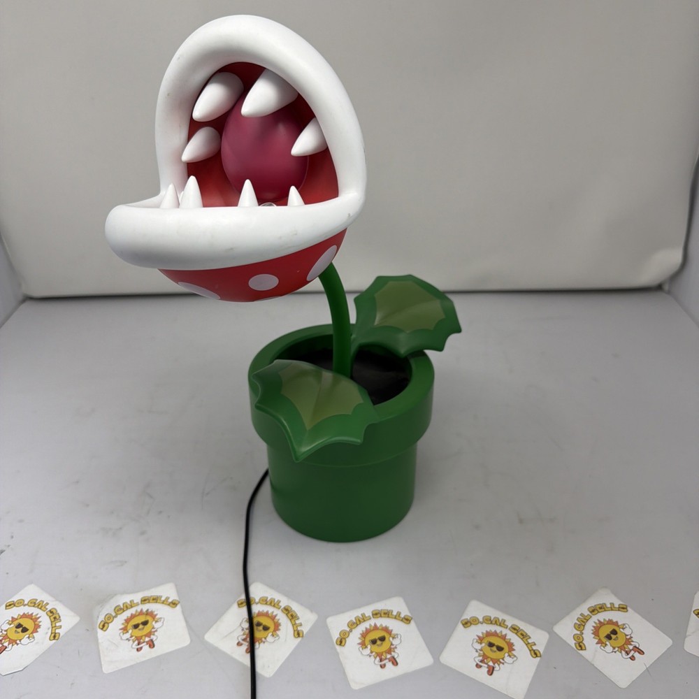 Super Mario Bros. 13” Piranha Plant Poseable Desk Lamp Light Nintendo