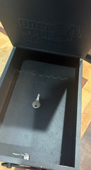 GRAND THEFT AUTO IV METAL LOCK BOX LIMITED EDITION WITH KEY