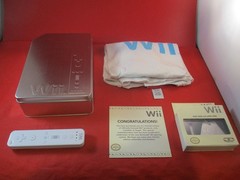 Nintendo Wii Target Store Launch Promo Bundle w/Tin Shirt Dogtag Pin Certificate