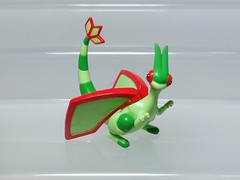 Flygon Pokemon Action Figure Poseable Gashapon Bandai 2005 Toy Japan W09 1.8in