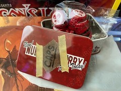 Fallout Nuka Cola Cherry Glass Bottle 20 Bottle Cap Tin Rocket Statue Figure