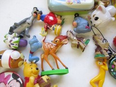 Hobby Various Disney badges, figures, Kyoro-chan figures, etc JP