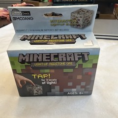 MINECRAFT LIGHT-UP REDSTONE ORE Interactive Light-Up Block ThinkGeek 2014