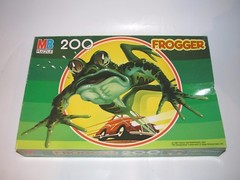 1981 Milton Bradley Frogger Video Game 200 Piece Jigsaw Puzzle New Dented Box